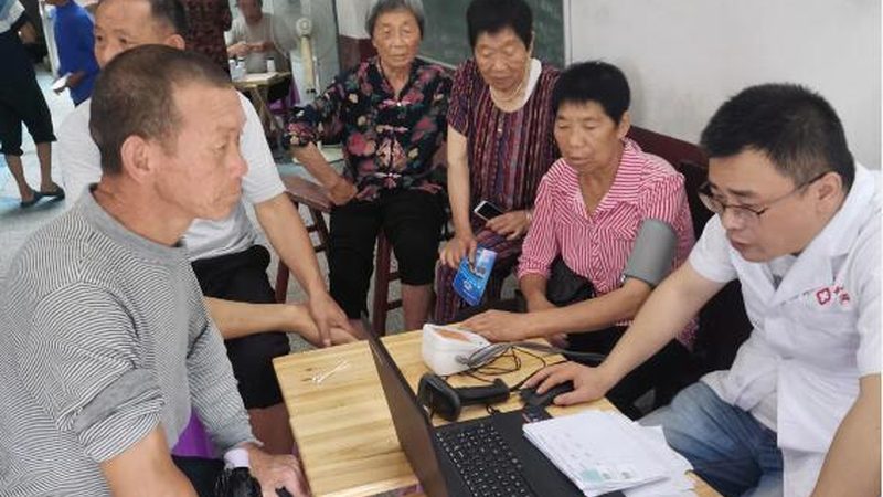 团体体检报价通常由以下几部分构成：